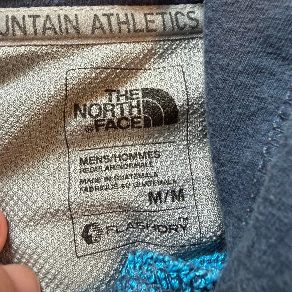 The North Face Mountain Athletics FlashDry Hoodie Mens Medium Blue Grey Raglan
